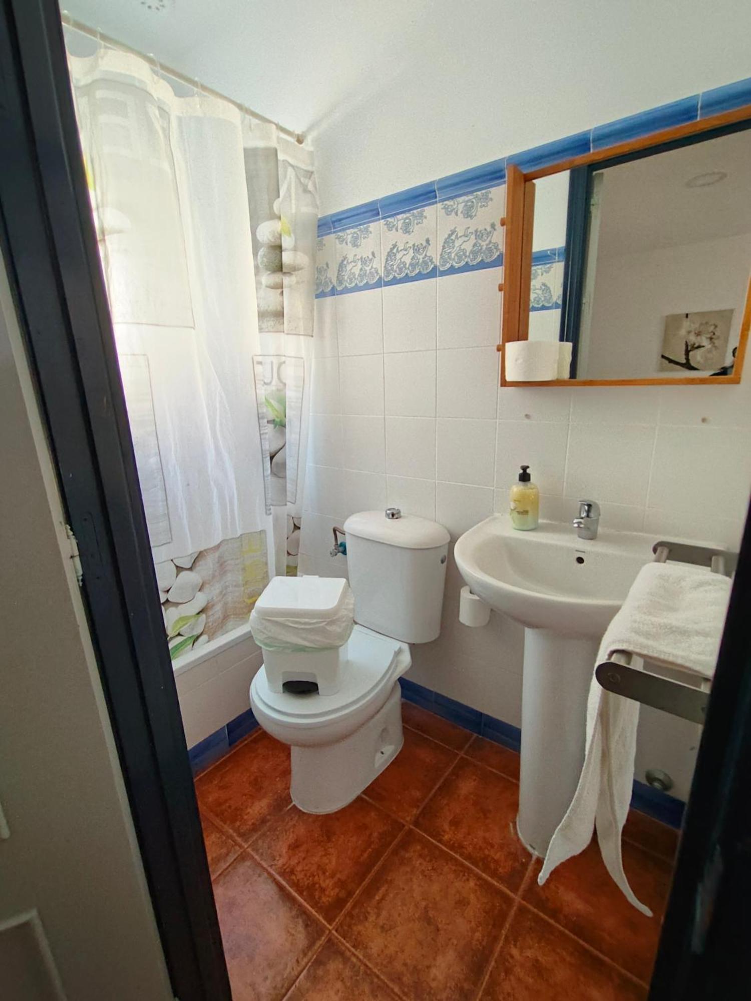Hostal Puerto De Santa Maria Ел Пуерто де Санта Мария Екстериор снимка
