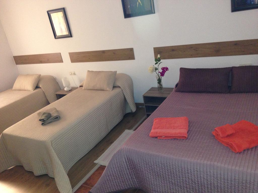Hostal Puerto De Santa Maria Ел Пуерто де Санта Мария Екстериор снимка